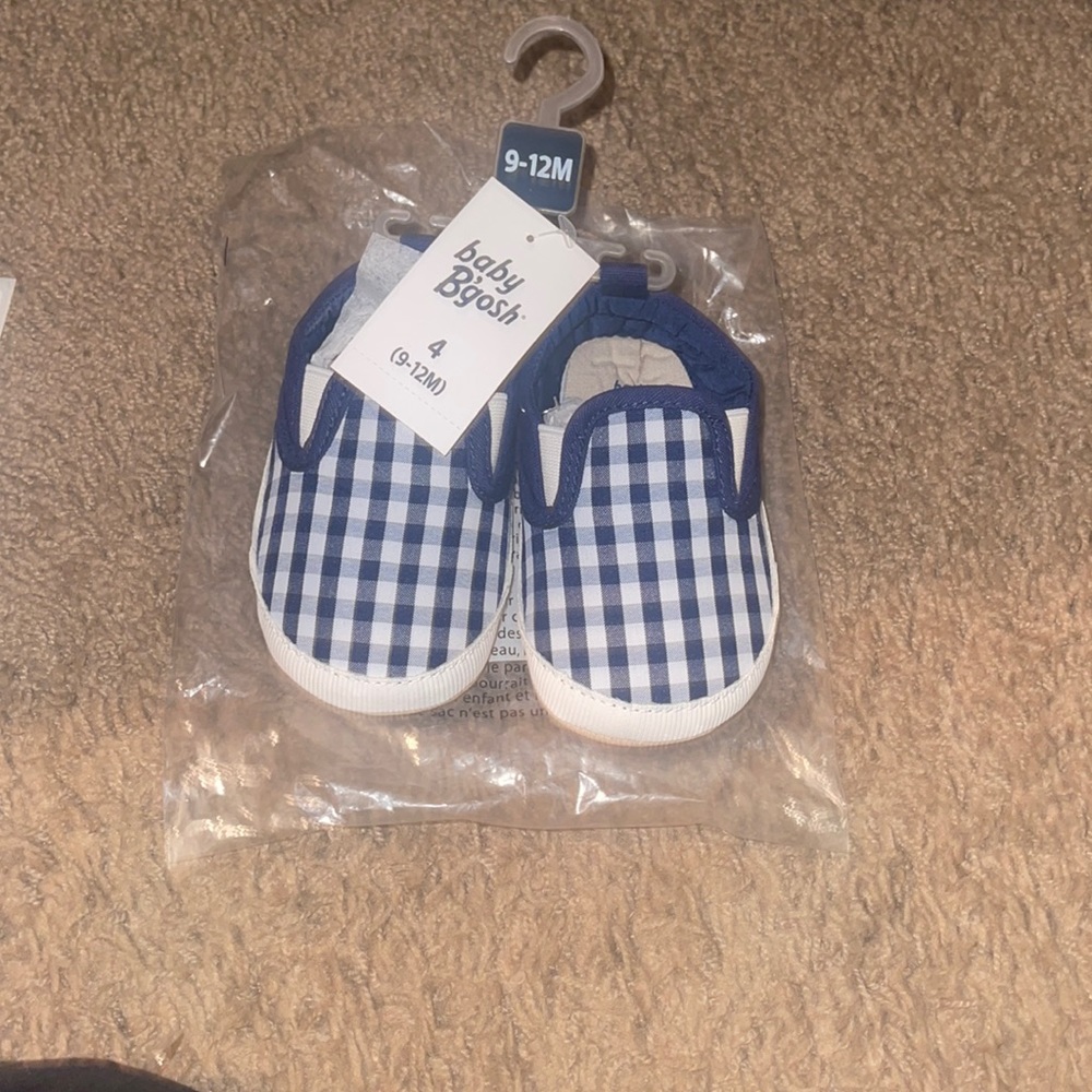 Baby B’Gosh Plaid Slip on baby shoes Size 4 9-12 mos